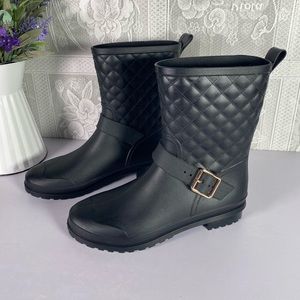 Capelli of New York women’s rain boots